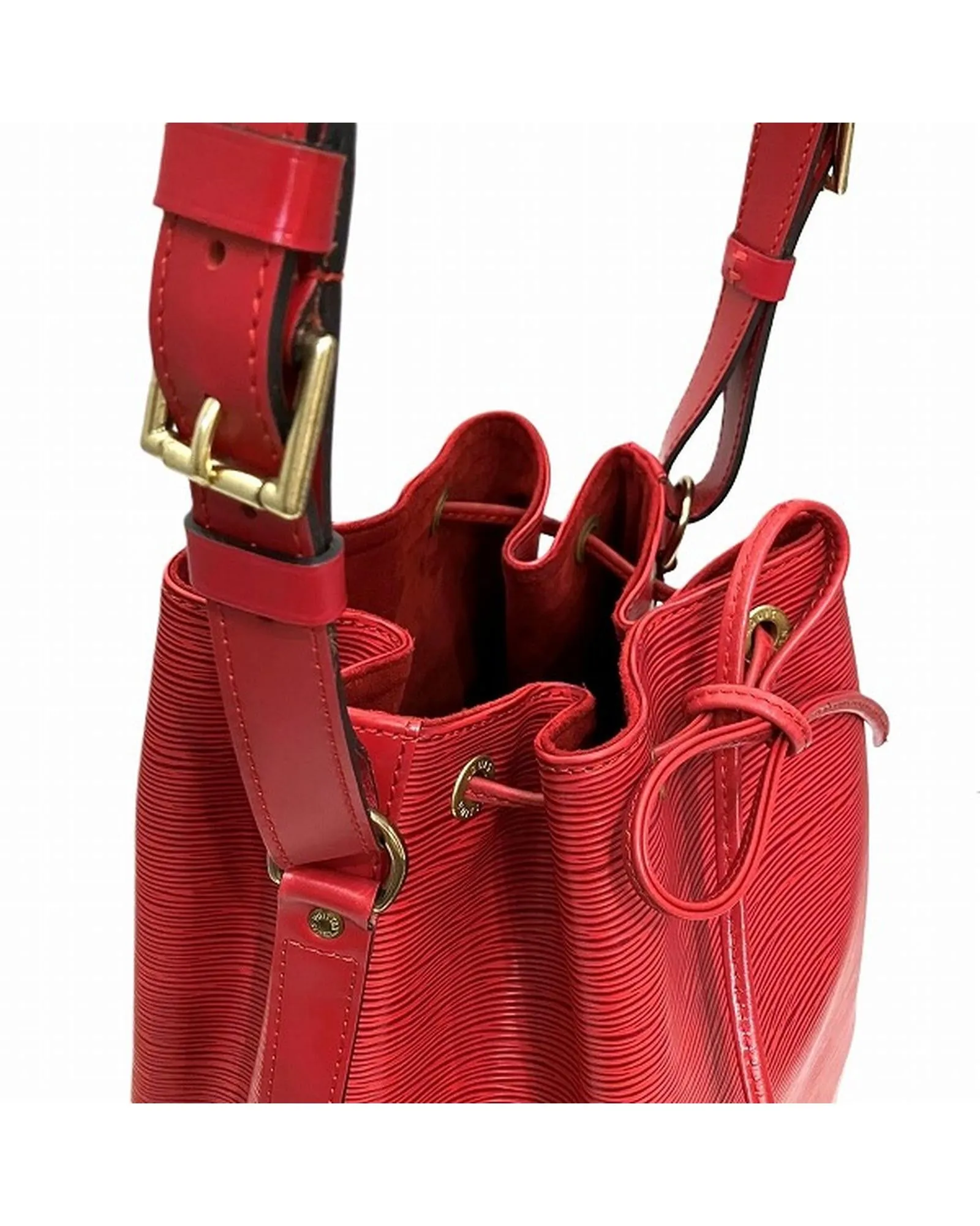 Epi Leather Noe Shoulder Bag in Castilian Red - Pre-Owned Luxury