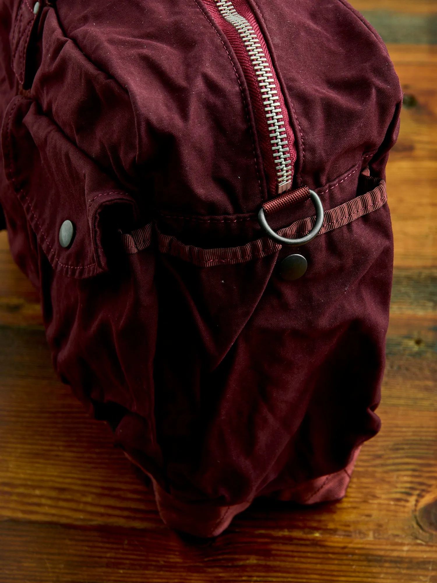 "Crag" 2-Way Boston Bag (S) in Burgundy