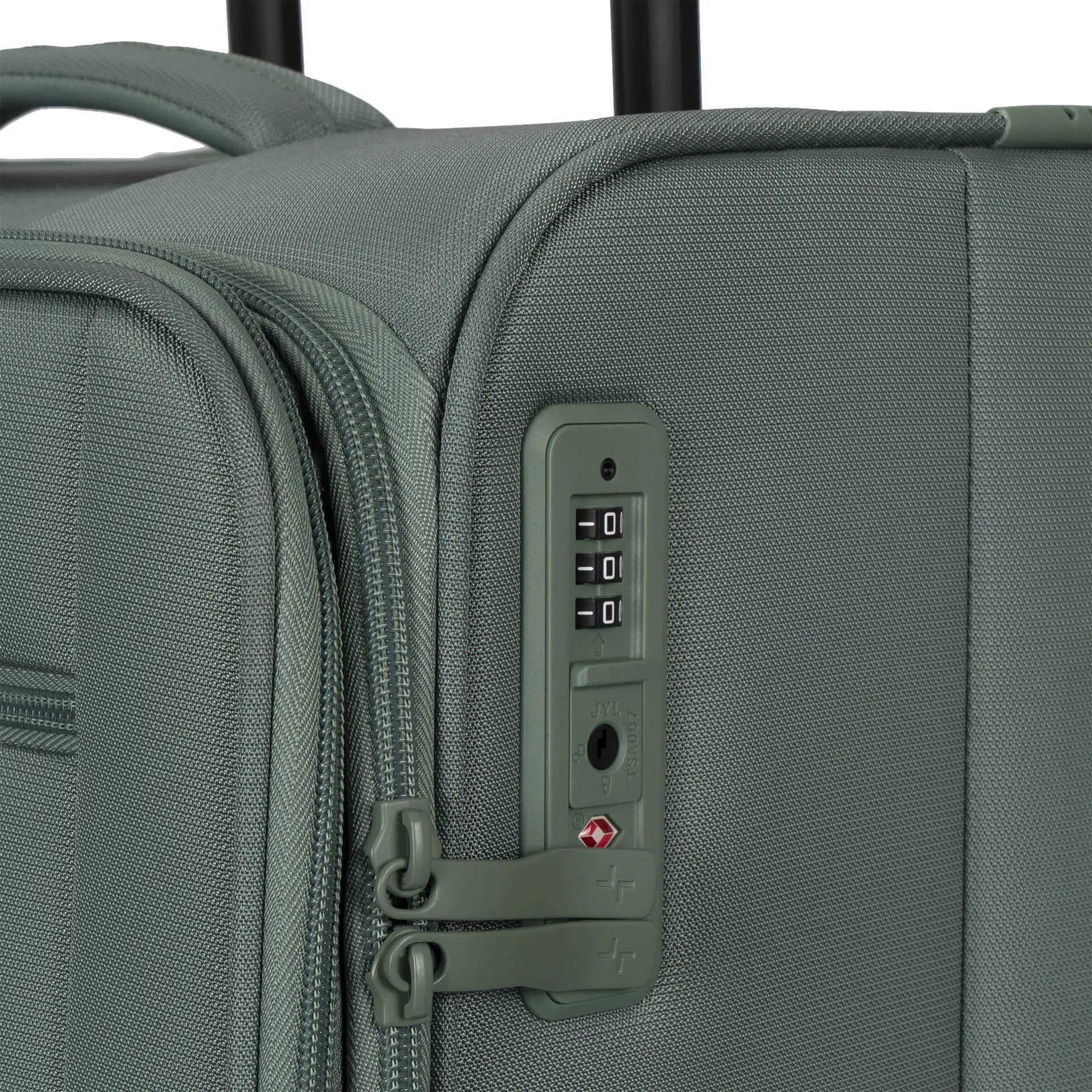 Verona Softside 26.5" Luggage